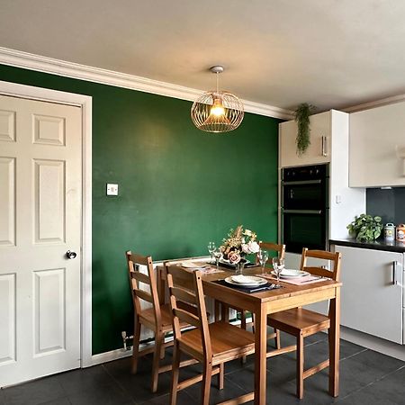 6 Guests House Old Trafford,Media City,City Centre, Free Parking Manchester Kültér fotó